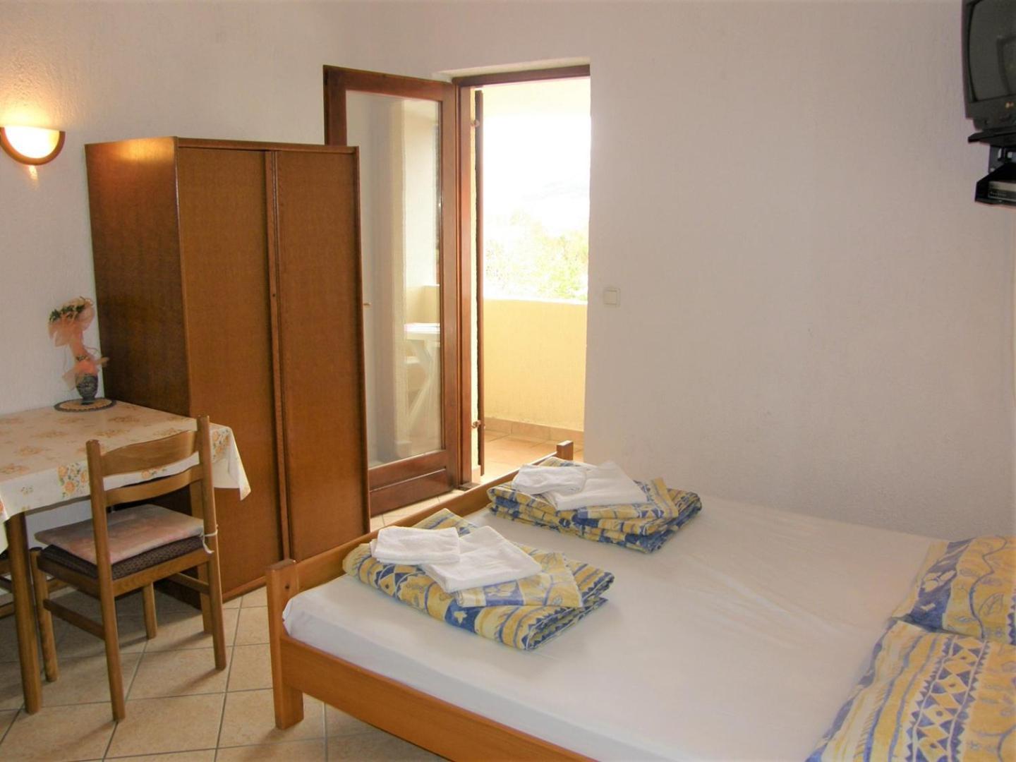 Apartments Miljenka Baška Dış mekan fotoğraf